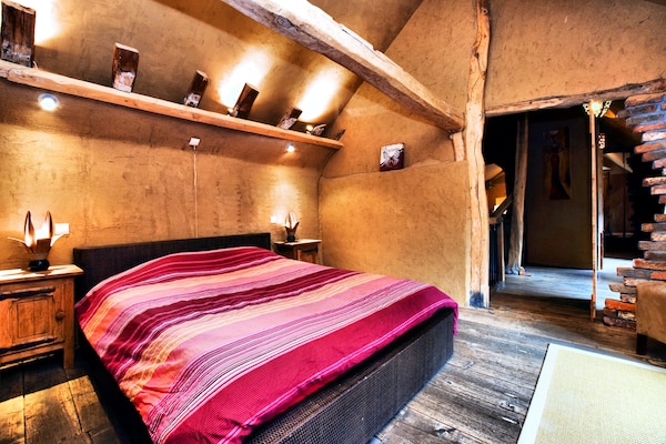 5-persoons boerderij met sauna en open haard in Oppagne - thumbnail 3