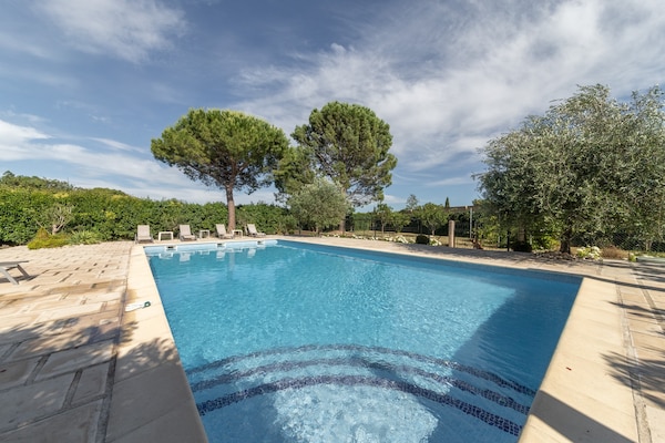 Moderne villa met groot zwembad en jeu-de-boulesbaan in Carpentras - thumbnail 6