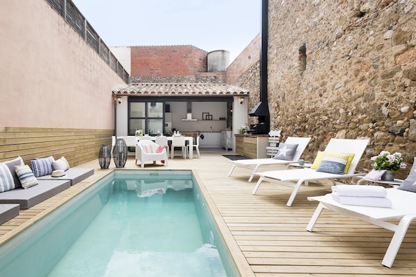 Pink House: Stijlvol Catalaans landhuis met privézwembad bij de Costa Brava - thumbnail 5