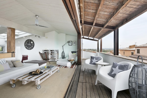 Pink House: Stijlvol Catalaans landhuis met privézwembad bij de Costa Brava - thumbnail 1