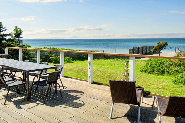 Luxe vakantiehuis direct aan zee in Græsted met panoramisch uitzicht voor 12 personen - thumbnail 3