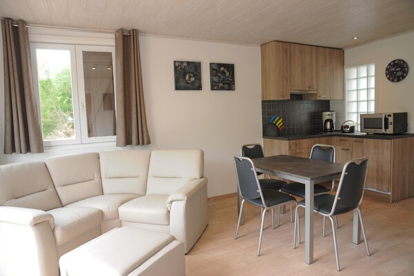 Knus chalet aan de Ourthe met omheinde tuin in Durbuy - thumbnail 2