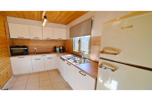 Panoramisch chalet met sauna en uitzicht op de Ourthe in La Roche - thumbnail 4