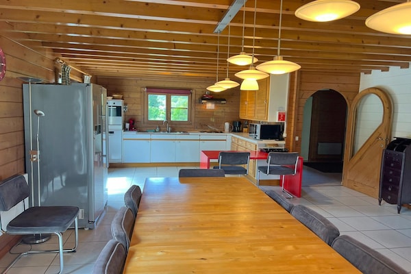 Ruim rolstoeltoegankelijk chalet voor 10 personen met uitzicht over het Ourthedal - thumbnail 5