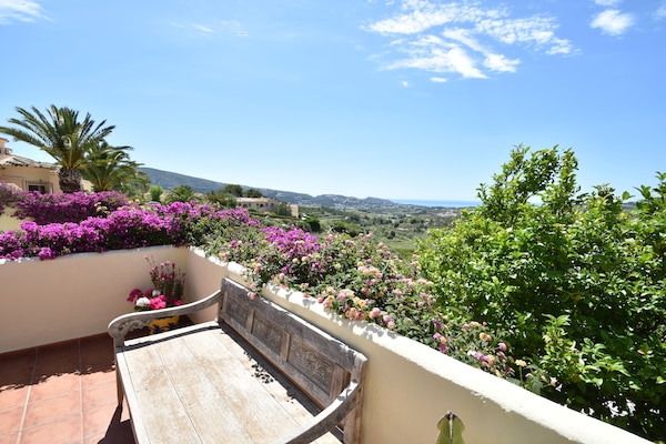Casa Kola: Zeezichtvilla met tuin bij Moraira - thumbnail 6