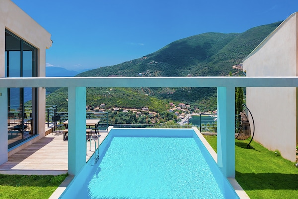 Villa Krystle: Luxe villa met zwembad en zeezicht bij Sivota, Lefkas - thumbnail 6
