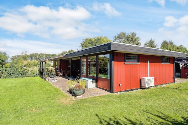 Op 800 m van zee: sfeervol vakantiehuis in Store Fuglede - thumbnail 2