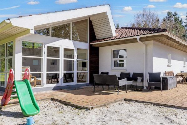 8-persoons vakantiehuis in Højslev op 600 m van zee - thumbnail 2