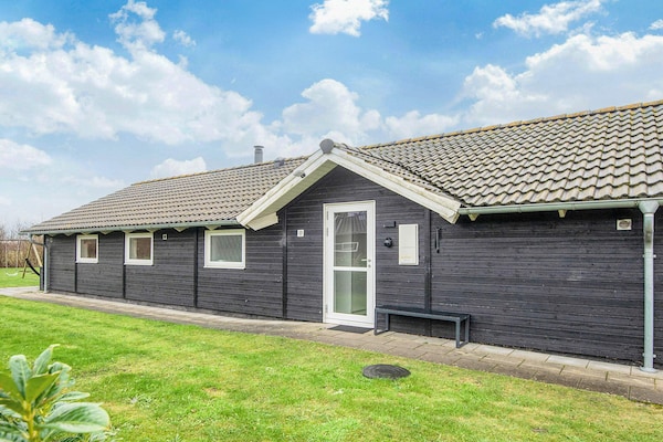 10-persoons vakantiehuis aan het meer in Ansager · 114 m² - thumbnail 1