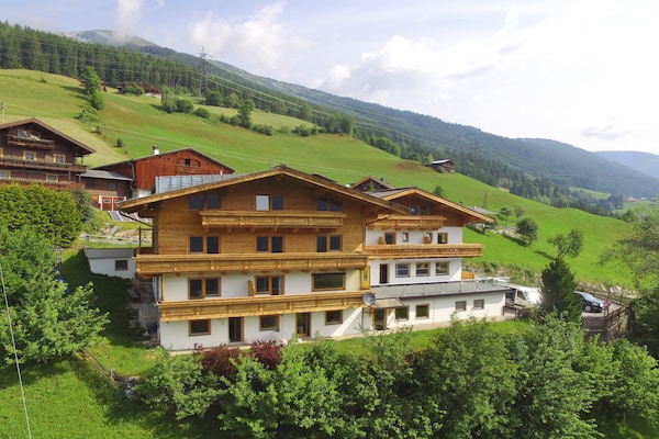 Luxe Chalet Bergerblick in Wald-Königsleiten voor 50 personen - thumbnail 2