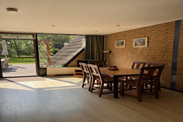 Limburgse bungalow in bosrijk vakantiepark voor 6 personen - thumbnail 3