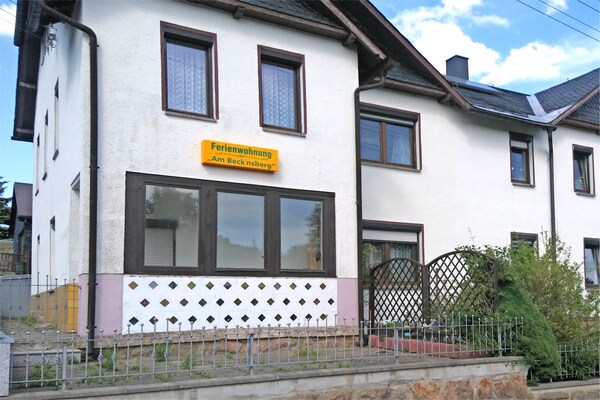 Rustiek appartement voor 5 aan de bosrand in Tannenbergsthal - thumbnail 1
