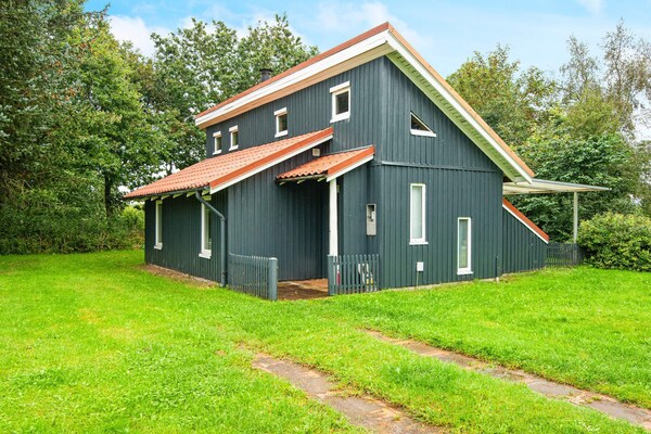 Gezellig vakantiehuis met whirlpool in Hovborg - thumbnail 1