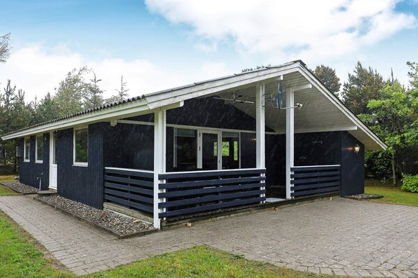 Gerenoveerd vakantiehuis bij Nørhede, 600m van de fjord - thumbnail 1