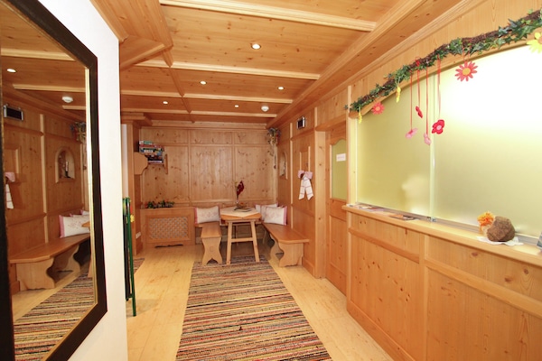 Centraal gelegen appartementencomplex in Stumm voor 34 personen - thumbnail 6