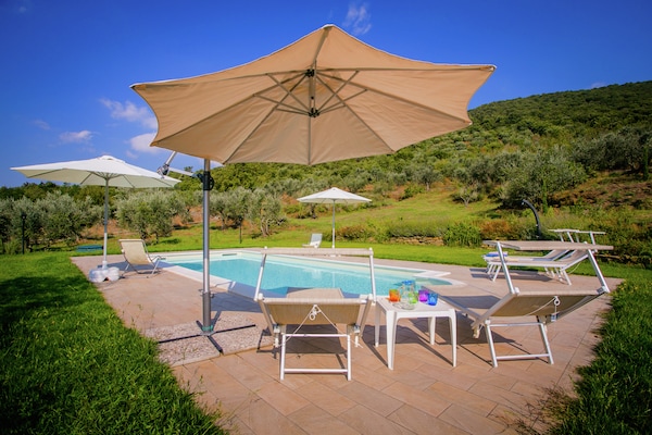 San Martino Ulivi: Ruime villa met privézwembad en panoramisch uitzicht bij Cortona - thumbnail 3