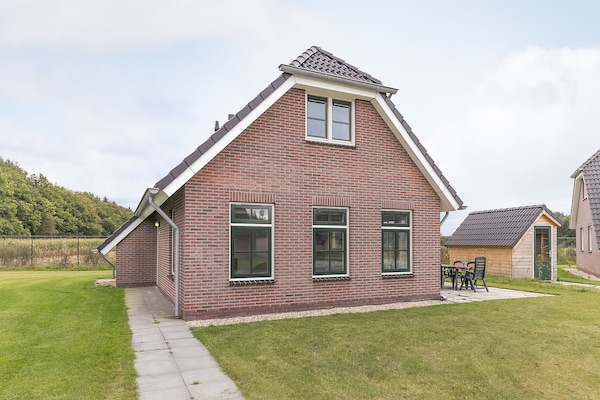 Vrijstaande villa in Drents Villaparc Schoonhovenseland, 6 pers. - thumbnail 1