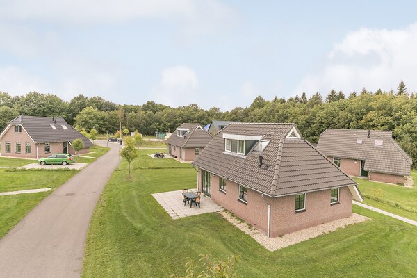 Vrijstaande villa in Drents Villaparc Schoonhovenseland, 6 pers. - thumbnail 2
