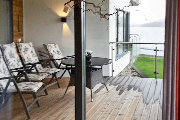 6-persoons modern appartement met fjordzicht in centrum Farsund - thumbnail 4