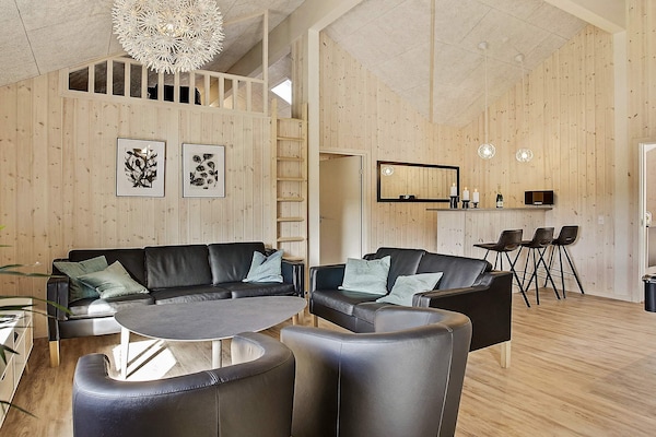Ruim vakantiehuis in Frederiksværk voor 24 personen met zwembad · 298 m² - thumbnail 5