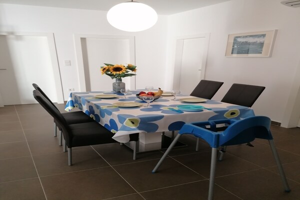 Aan het strand: modern appartement in Šibenik voor 4 personen - thumbnail 6