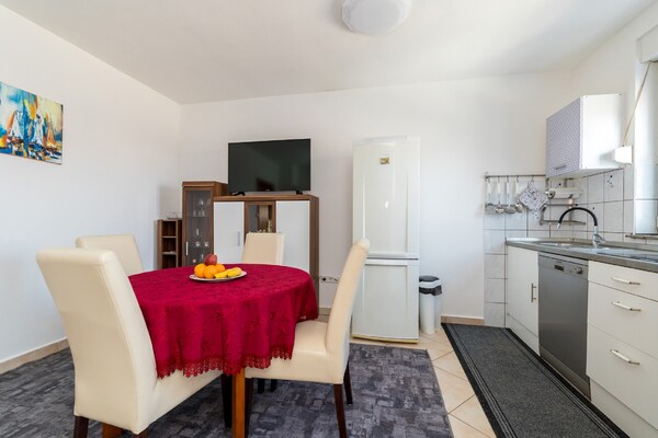 Appartement Hrzic Andre: knus verblijf op 150 meter van zee in Malinska - thumbnail 3