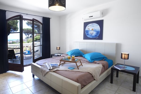 Ruime villa voor 12 personen met privézwembad bij Sainte-Maxime - thumbnail 3