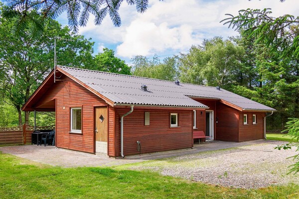Vrijstaand vakantiehuis bij Limfjord met whirlpool, 200m van zee - thumbnail 1
