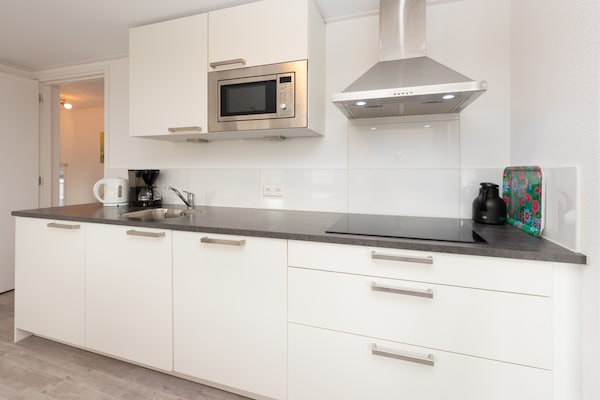Charmant appartement in Schoorl met dakterras, 700m van het centrum - thumbnail 4