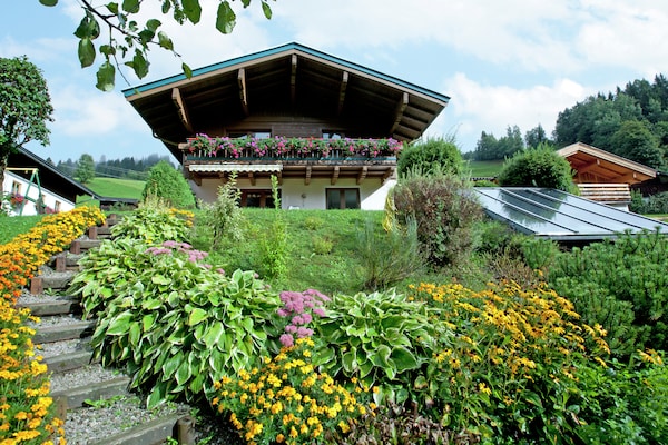 8-persoons appartement in Saalbach-Hinterglemm op 600m van de piste - thumbnail 2