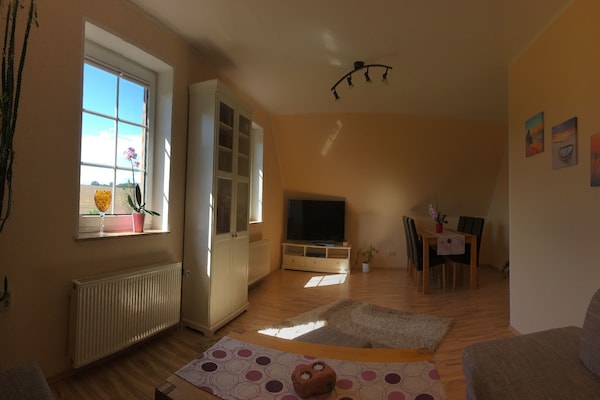 Rustiek appartement nabij Oostzee met tuin, wifi & houtskool BBQ - thumbnail 4