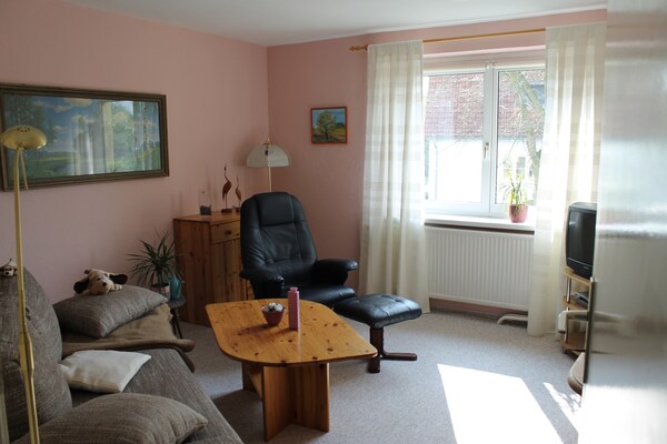 Knus appartement voor 2 bij de Oostzee met tuin, bbq & golf - thumbnail 6