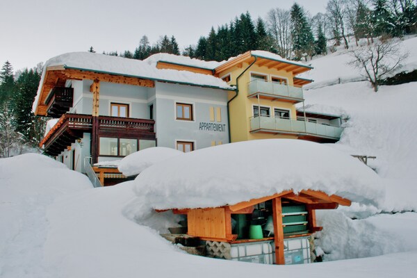 werner sleeps 8
