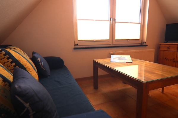 Modern appartement met Oostzeezicht en tuin bij Rerik - thumbnail 5