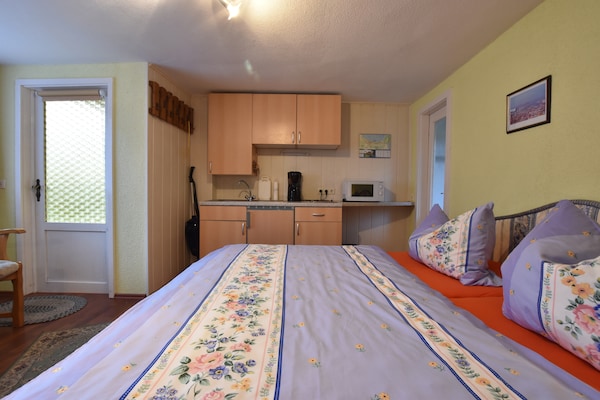 Op 800 m van zee: Compact appartement voor 2 in Boltenhagen - thumbnail 6