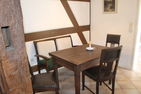 Knus appartement in Reddelich met tuin, BBQ & Wi-Fi, 9 km van strand - thumbnail 3