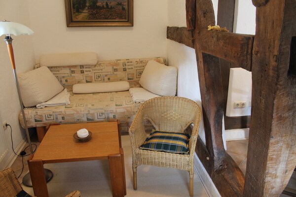 Knus appartement in Reddelich met tuin, BBQ & Wi-Fi, 9 km van strand - thumbnail 2