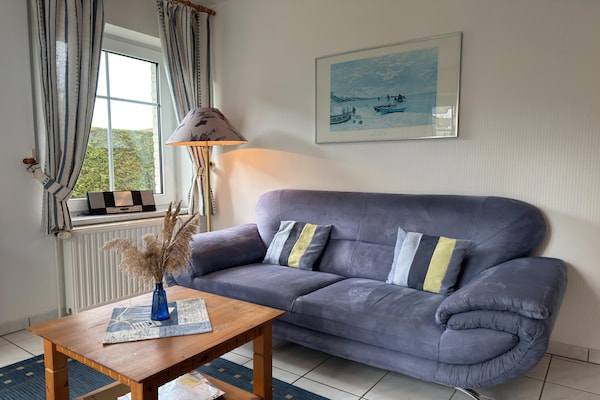 Op 300 m van het strand: sfeervol appartement in centrum Zingst - thumbnail 2