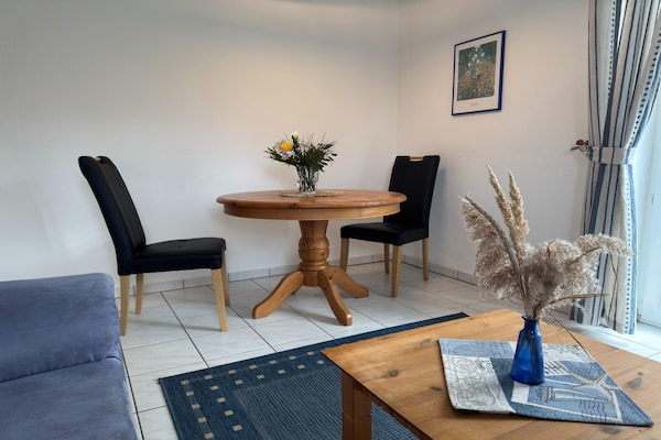 Op 300 m van het strand: sfeervol appartement in centrum Zingst - thumbnail 5