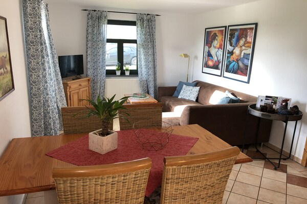 Knus appartement voor 3 bij Dargun met zwembad en tuin - thumbnail 6