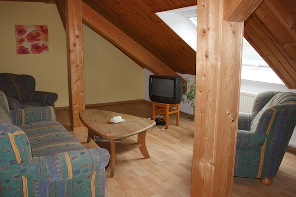 6-persoons appartement in Bad Wildungen bij Nationaal Park - thumbnail 2