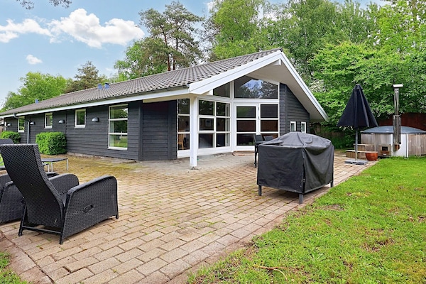 10-persoons vakantiehuis in Væggerløse op 600 m van zee - thumbnail 2