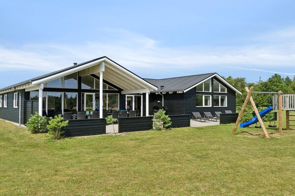 Groots vakantiehuis met zwembad, sauna en activiteitenruimte op 300m van zee in Ålbæk - thumbnail 6