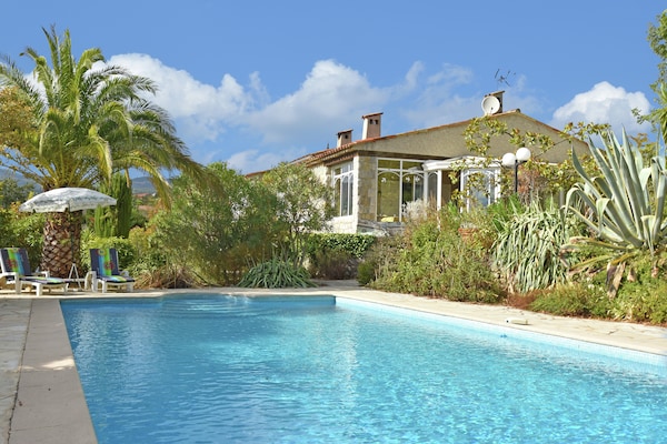 Privézwembad en luxe in Villa Belle Vue sur Fayence - thumbnail 5
