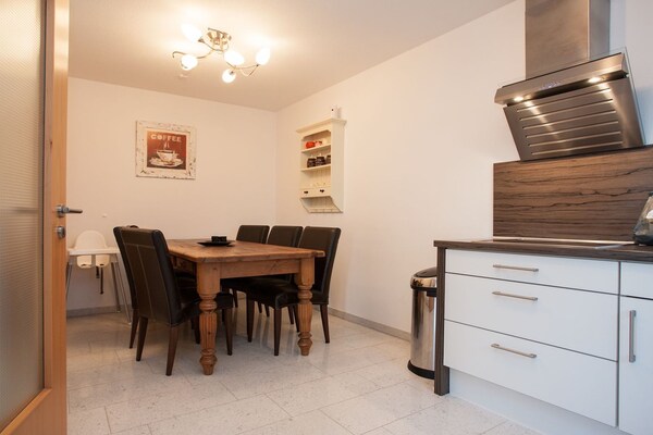 Rustiek appartement voor 4 personen met balkon, op 1,5 km van het centrum van Winterberg - thumbnail 6