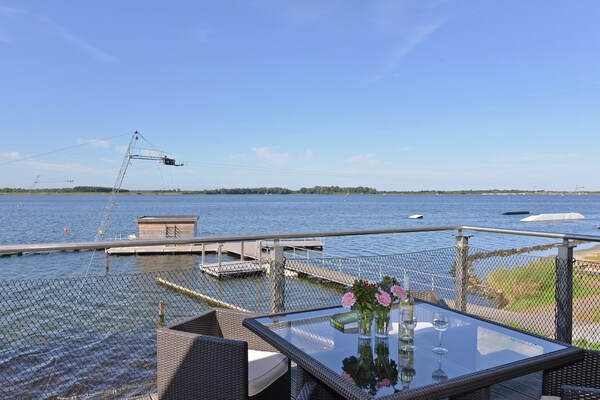 Penthouse XXL aan Veerse Meer met dakterras en aanlegsteiger in Kamperland - thumbnail 6