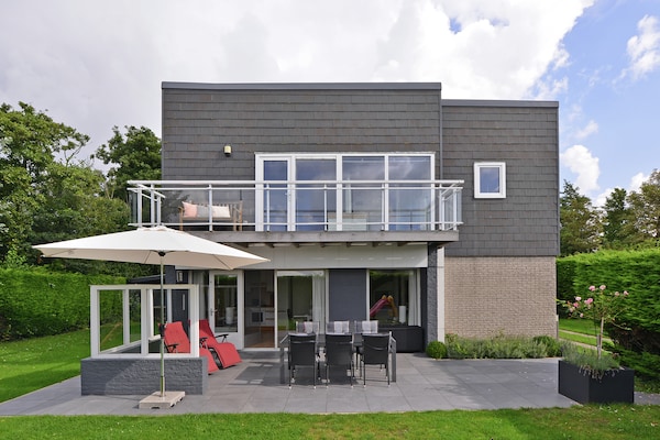 Vrijstaand vakantiehuis aan Veerse Meer met omheinde tuin en open haard - thumbnail 1