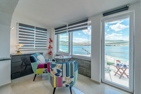 Vrijstaande villa Marin in Arbanija, op slechts 10 meter van het strand - thumbnail 3