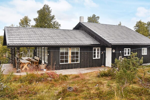 Rustiek vakantiehuis in Rennebu, 10m van skilift & vlakbij Nationaal Park Trollheimen - thumbnail 3