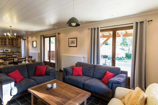 9-persoons villa met privézwembad in Montignac - thumbnail 2